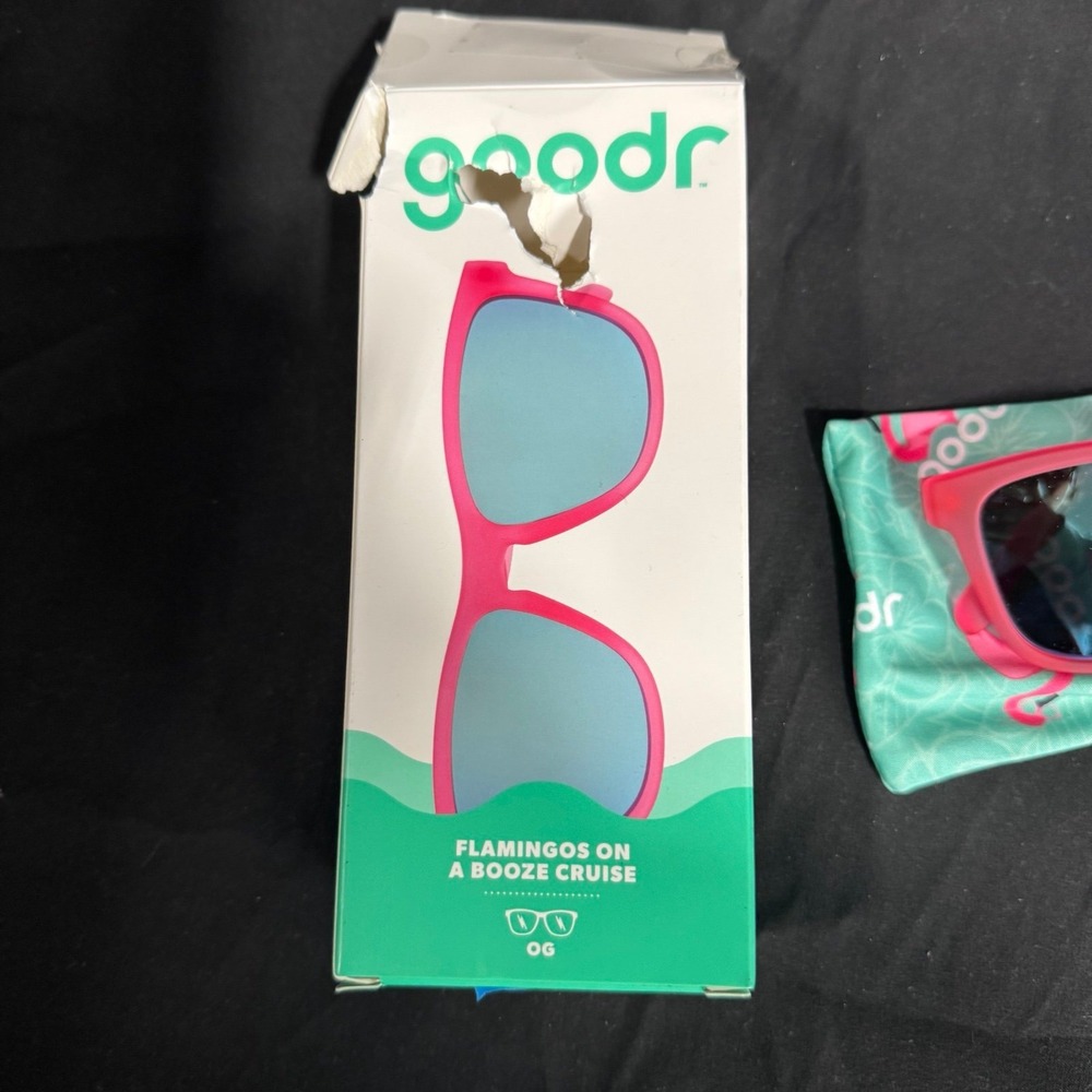 Goodr OG sunglasses in the Flamingos On A Booze Cruise - Picture 5 of 6